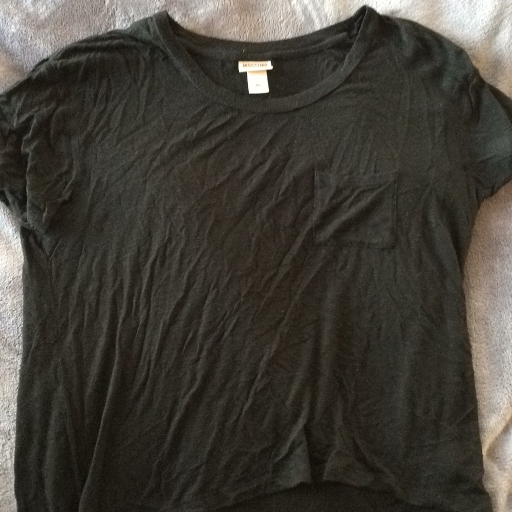 Black tee shirt
